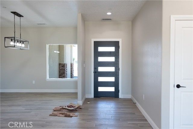 12409 Pawnee Road, Apple Valley, CA 92308