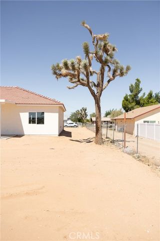 12409 Pawnee Road, Apple Valley, CA 92308