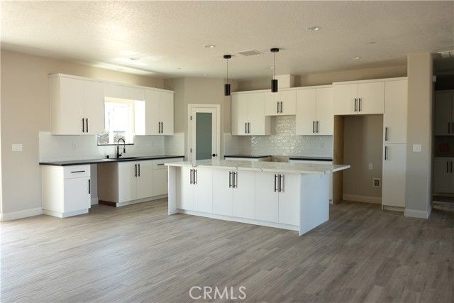 12409 Pawnee Road, Apple Valley, CA 92308