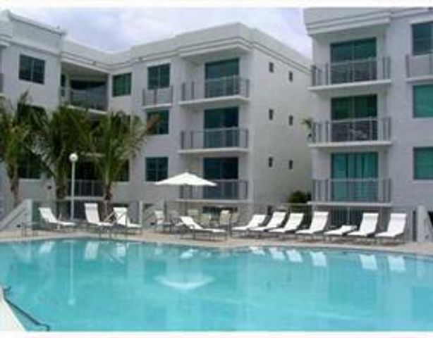 110 Washington Avenue, Miami Beach, FL 33139