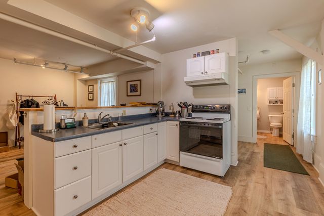 609-617 Depot Street, Manchester, VT 05255