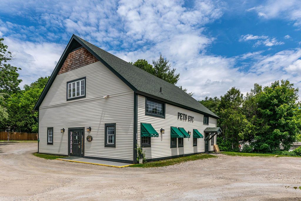 609-617 Depot Street, Manchester, VT 05255
