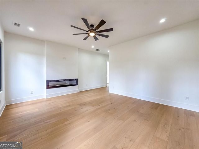 156 Rocky Ridge Way, Auburn, GA 30011