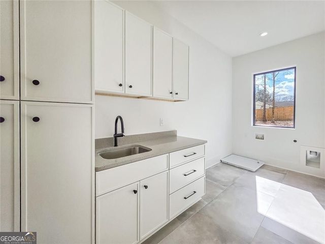 156 Rocky Ridge Way, Auburn, GA 30011