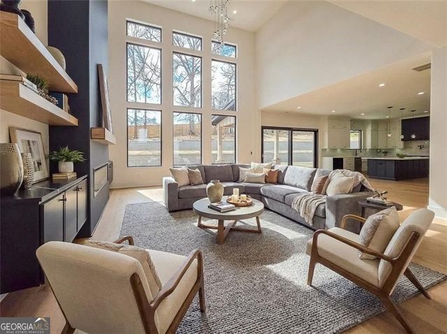 156 Rocky Ridge Way, Auburn, GA 30011