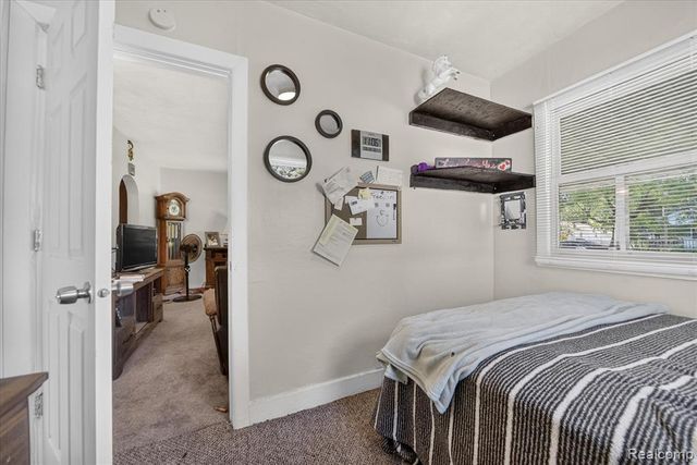 521 E Paulson Street, Lansing, MI 48906