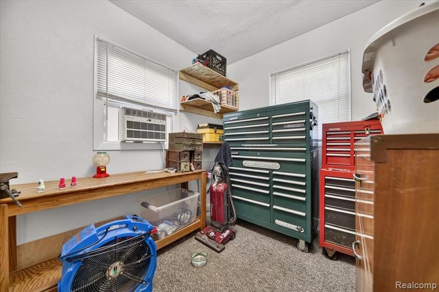 521 E Paulson Street, Lansing, MI 48906