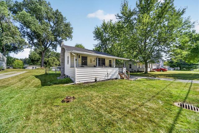 521 E Paulson Street, Lansing, MI 48906