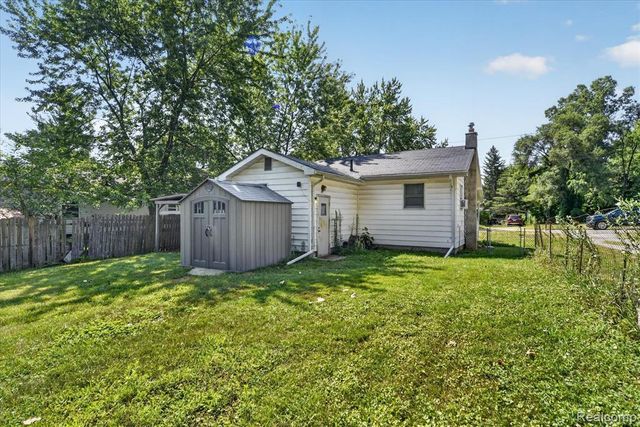 521 E Paulson Street, Lansing, MI 48906