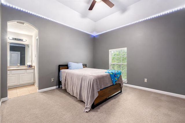 2512 W Ranch Drive, Friendswood, TX 77546