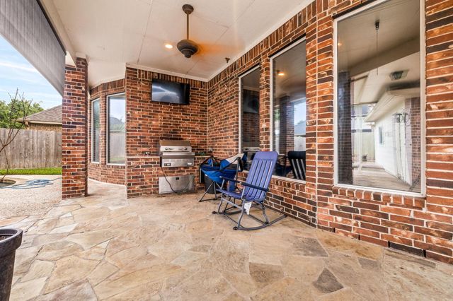 2512 W Ranch Drive, Friendswood, TX 77546
