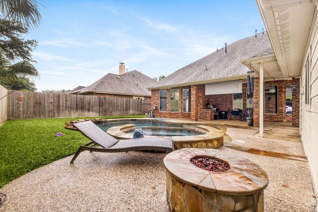 2512 W Ranch Drive, Friendswood, TX 77546