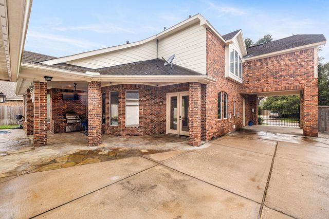 2512 W Ranch Drive, Friendswood, TX 77546