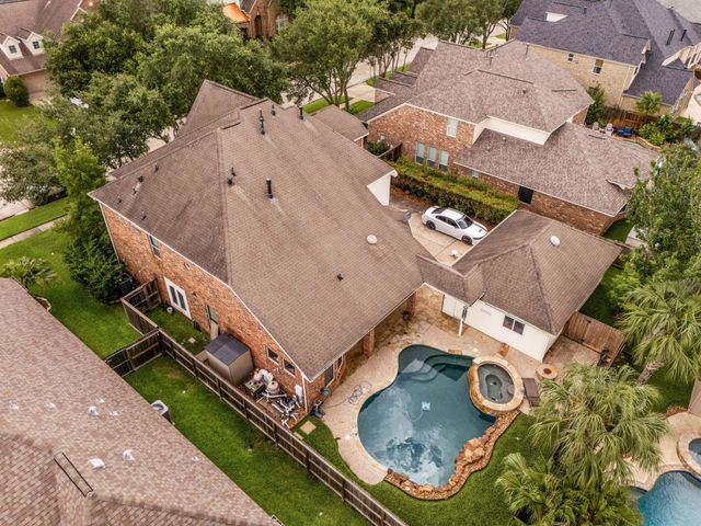 2512 W Ranch Drive, Friendswood, TX 77546