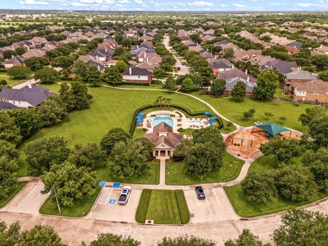 2512 W Ranch Drive, Friendswood, TX 77546