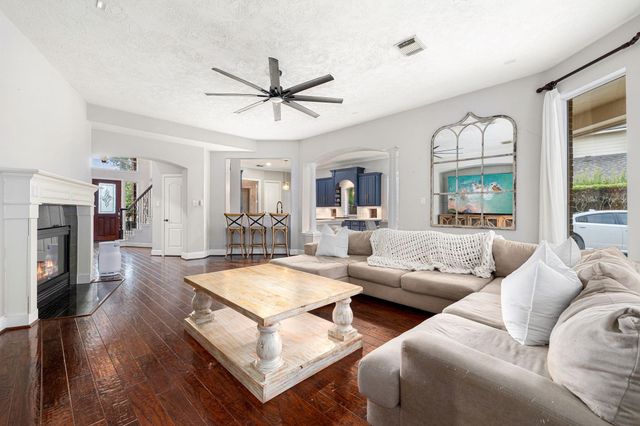2512 W Ranch Drive, Friendswood, TX 77546