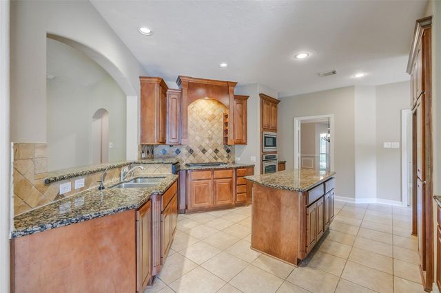 8915 Stones Throw Lane, Missouri City, TX 77459