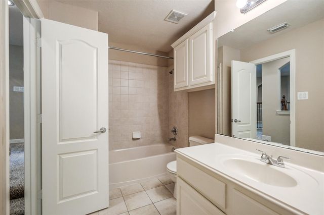 8915 Stones Throw Lane, Missouri City, TX 77459