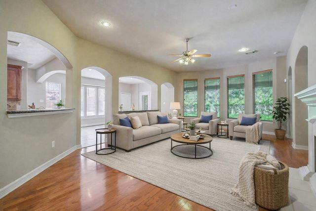 8915 Stones Throw Lane, Missouri City, TX 77459