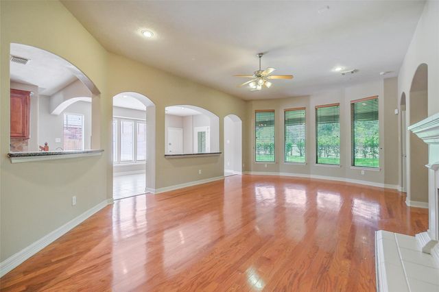 8915 Stones Throw Lane, Missouri City, TX 77459