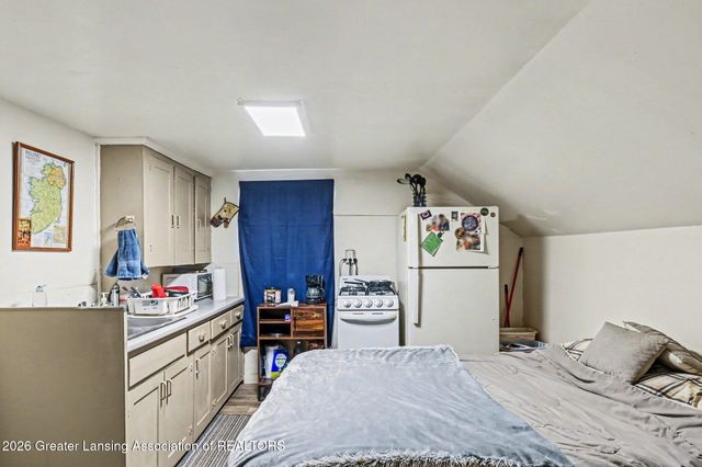 1612 S Washington Avenue, Lansing, MI 48910