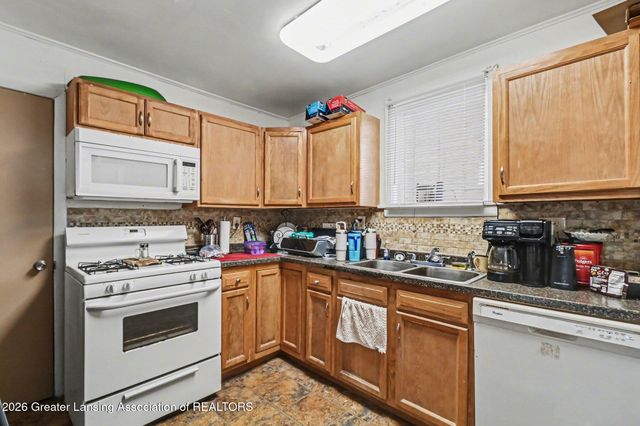 1612 S Washington Avenue, Lansing, MI 48910