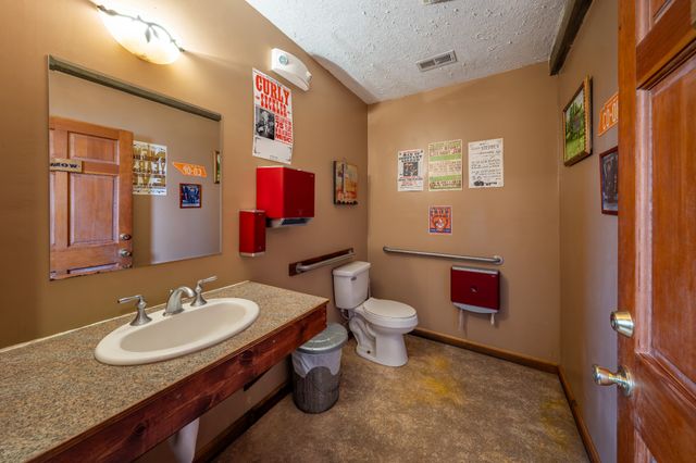 1652 Highway 31, W, Goodlettsville, TN 37072