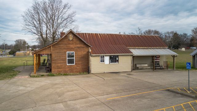 1652 Highway 31, W, Goodlettsville, TN 37072