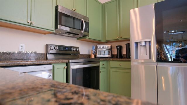 104 Harbors Way, Boynton Beach, FL 33435