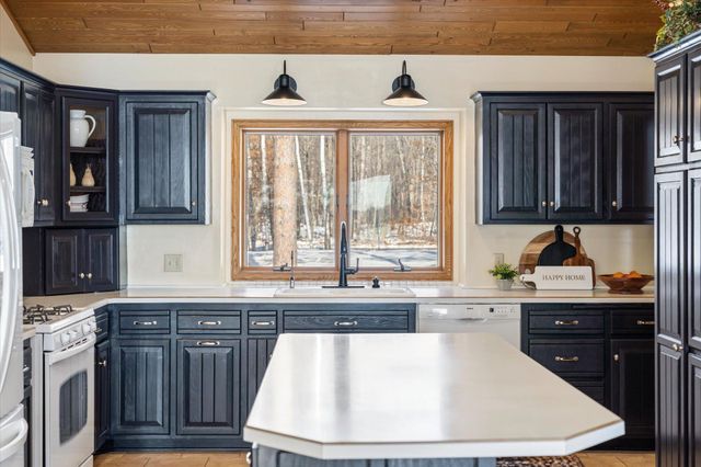 37595 Bonnie Lakes Road, Crosslake, MN 56442