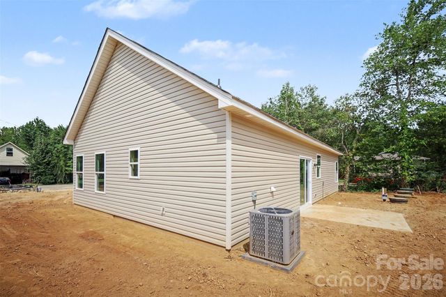 7588 Sarah Drive, Denver, NC 28037