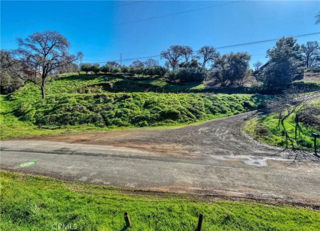 2960 Crestview, Clearlake, CA 95422