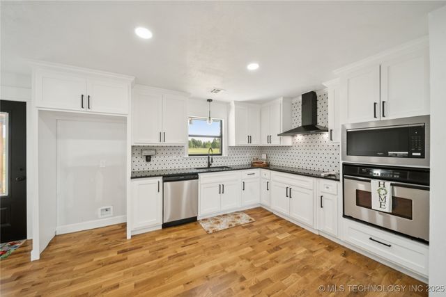 11325 N 123rd Avenue, Collinsville, OK 74021