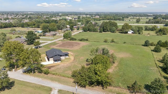11325 N 123rd Avenue, Collinsville, OK 74021
