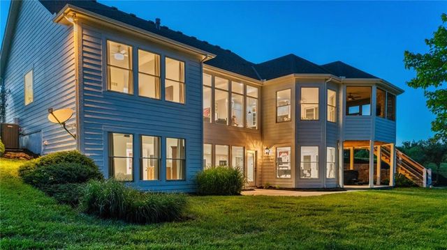 21225 S Cedar Niles Road, Spring Hill, KS 66083