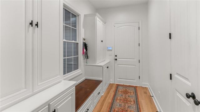 21225 S Cedar Niles Road, Spring Hill, KS 66083