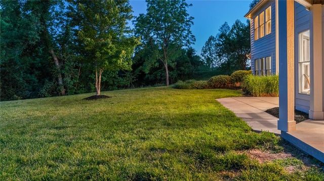 21225 S Cedar Niles Road, Spring Hill, KS 66083