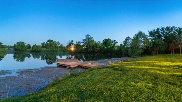 21225 S Cedar Niles Road, Spring Hill, KS 66083