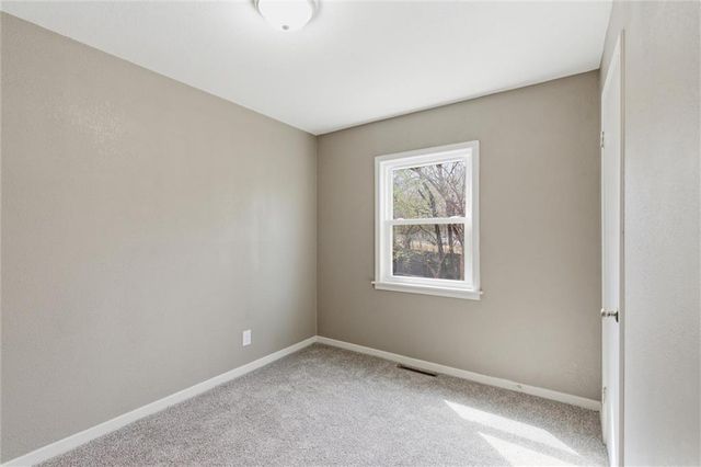 6203 E 147th Terrace, Grandview, MO 64030