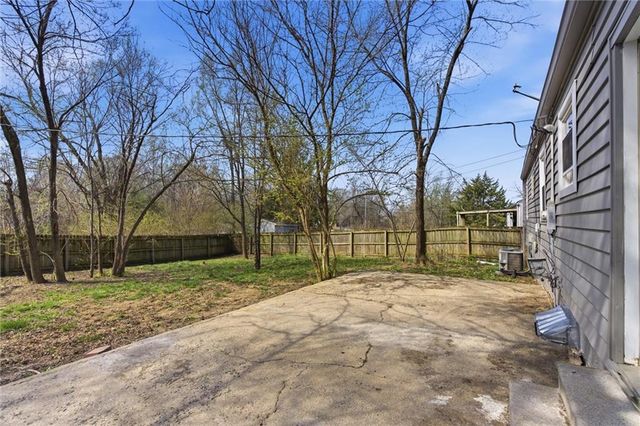 6203 E 147th Terrace, Grandview, MO 64030