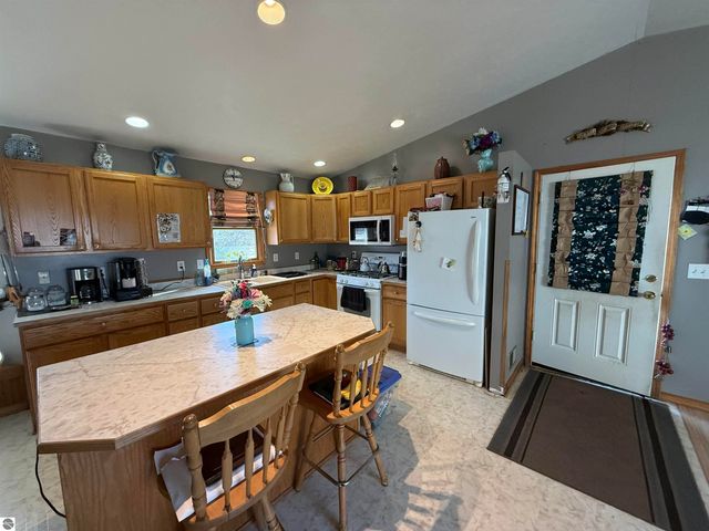 250 S Merritt Road, Merritt, MI 49667