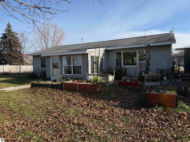 250 S Merritt Road, Merritt, MI 49667