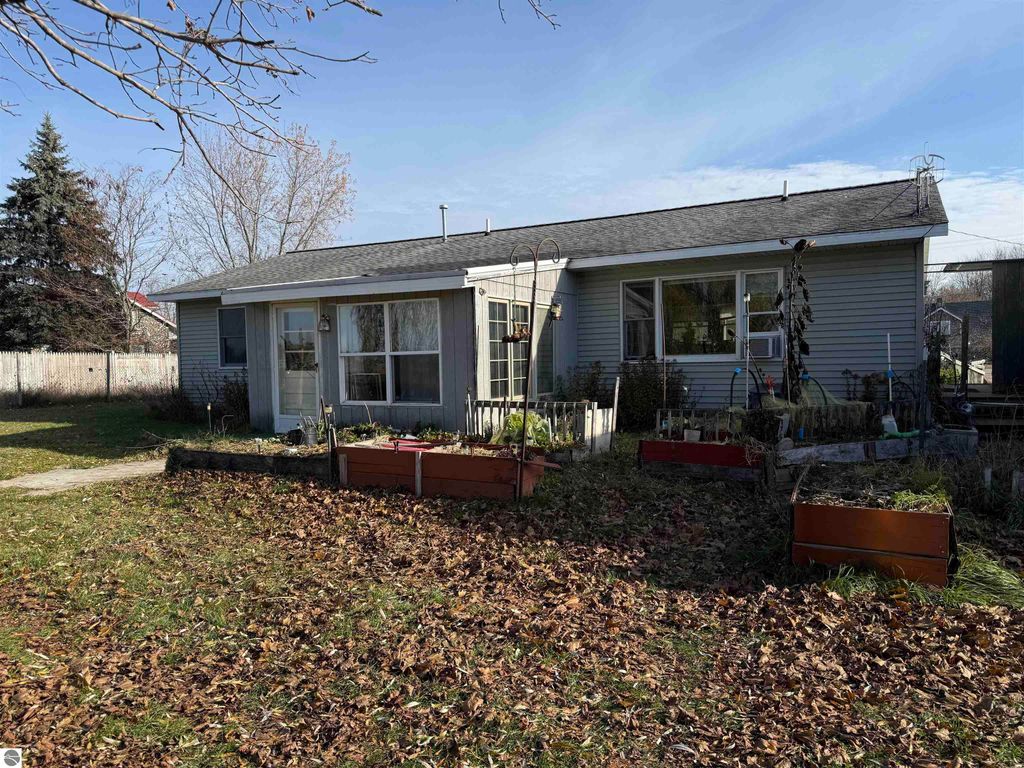 Image 7 of property listing at 250 S Merritt Road, Merritt, MI 49667