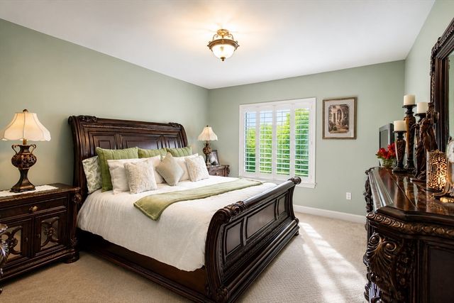 6 Berrywood Ct 6, Bourne, MA 02532
