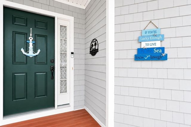 6 Berrywood Ct 6, Bourne, MA 02532