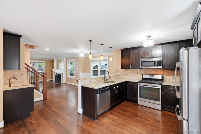 1223 Greenleaf Drive, Royal Oak, MI 48067