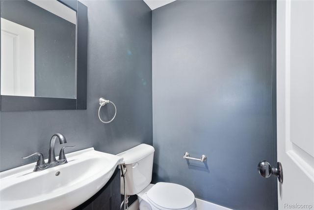 1223 Greenleaf Drive, Royal Oak, MI 48067