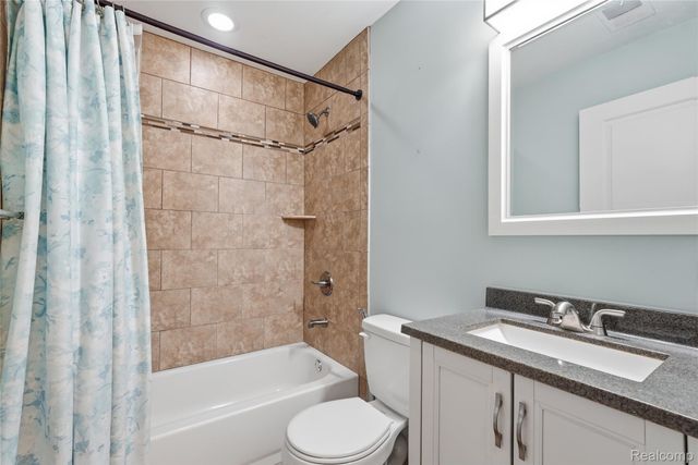 1223 Greenleaf Drive, Royal Oak, MI 48067