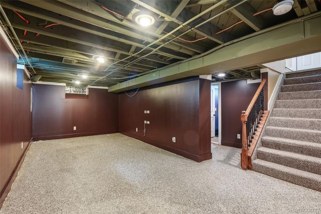 1223 Greenleaf Drive, Royal Oak, MI 48067