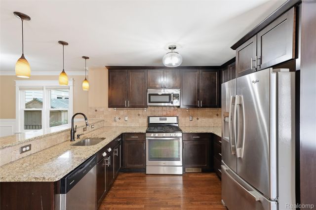 1223 Greenleaf Drive, Royal Oak, MI 48067
